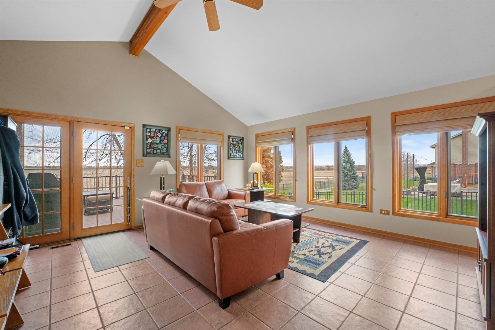 7428 Ridgefield Lane Tinley Park, IL 60487 - Photo 17 of 43 a living room with furniture and large windows