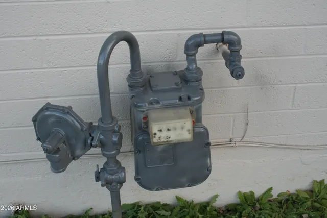 a close view of sink