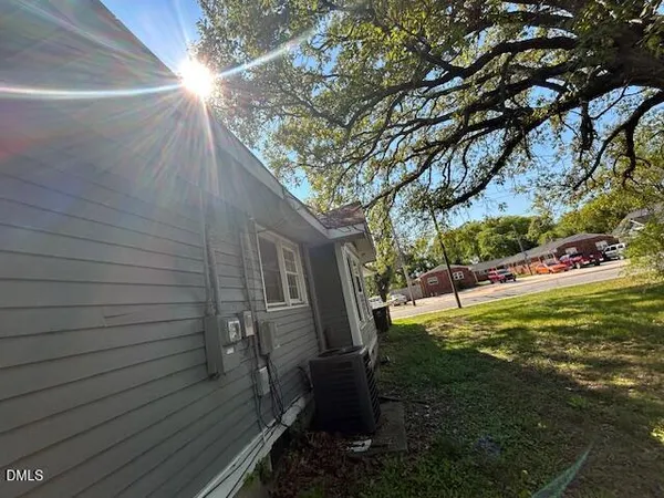 $1,375 | 1219 Randolph Avenue, Greensboro, NC 27406