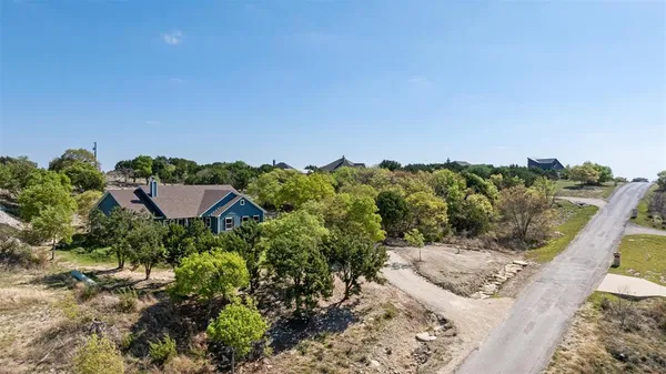$467,500 | 1445 Lakeside Drive, Bluff Dale, TX 76433