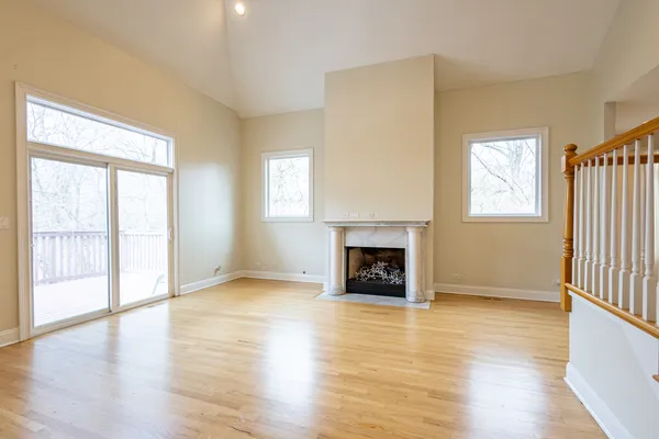 $1,034,000 | 6441 Blackhawk Trail, Indian Head Park, IL 60525