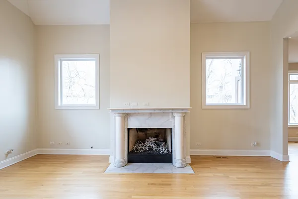 $1,034,000 | 6441 Blackhawk Trail, Indian Head Park, IL 60525