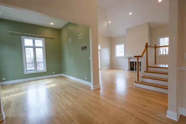 $1,034,000 | 6441 Blackhawk Trail, Indian Head Park, IL 60525