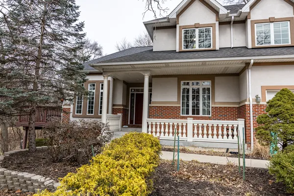 $1,034,000 | 6441 Blackhawk Trail, Indian Head Park, IL 60525