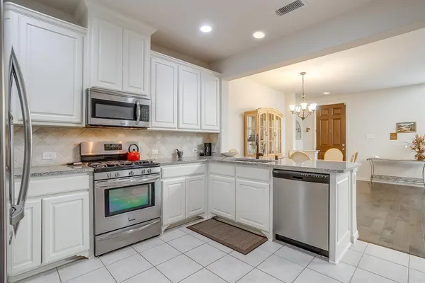 $339,750 | 3923 Cascade Sky Drive, Arlington, TX 76005
