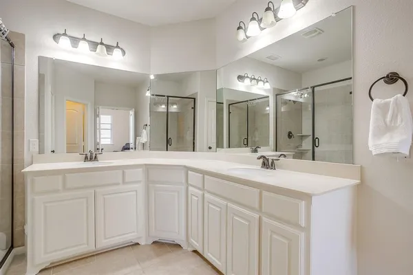$339,750 | 3923 Cascade Sky Drive, Arlington, TX 76005