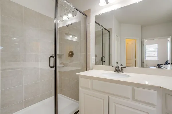 $339,750 | 3923 Cascade Sky Drive, Arlington, TX 76005