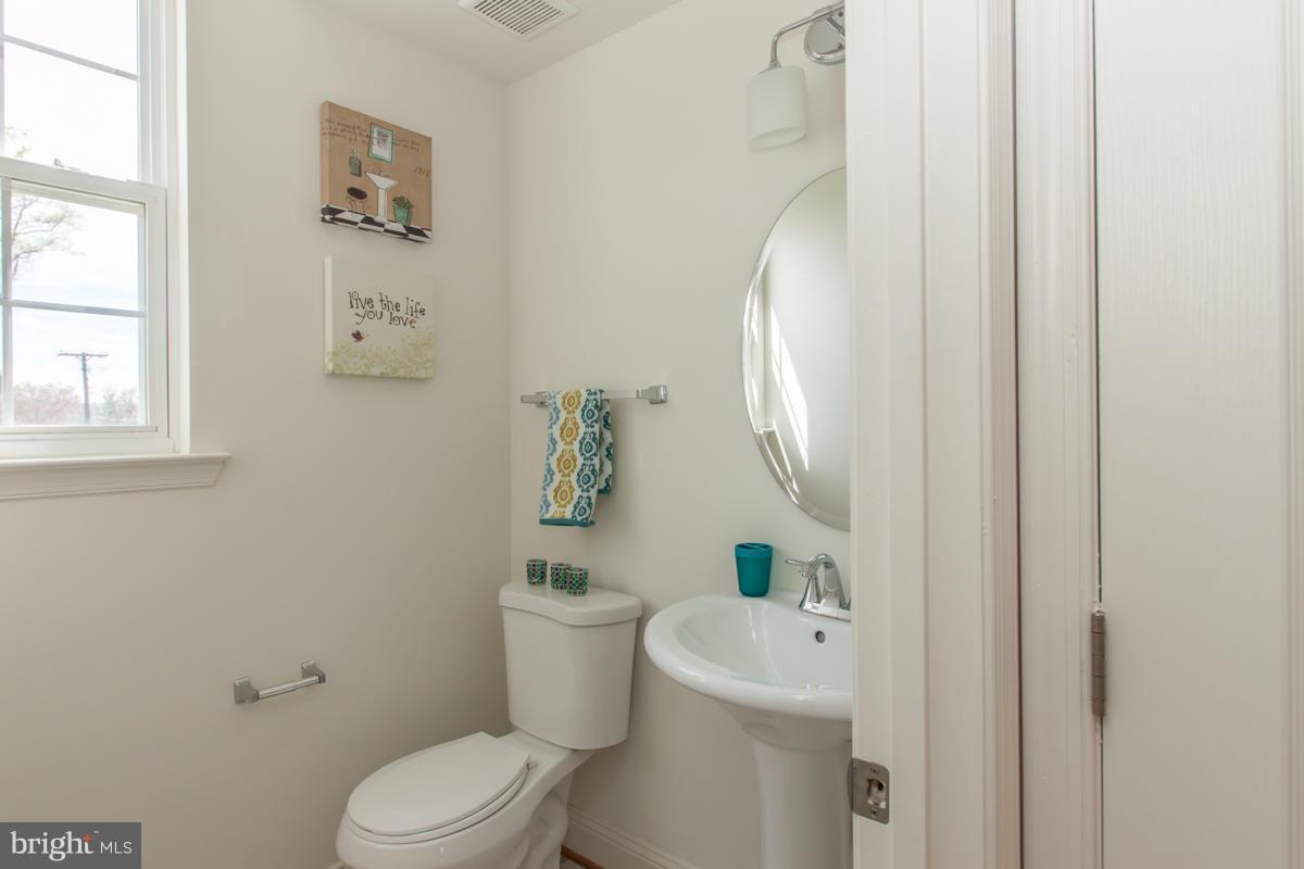 1624 Tucker Road Fort Washington, MD 20744 - Photo 14 of 28 Bath