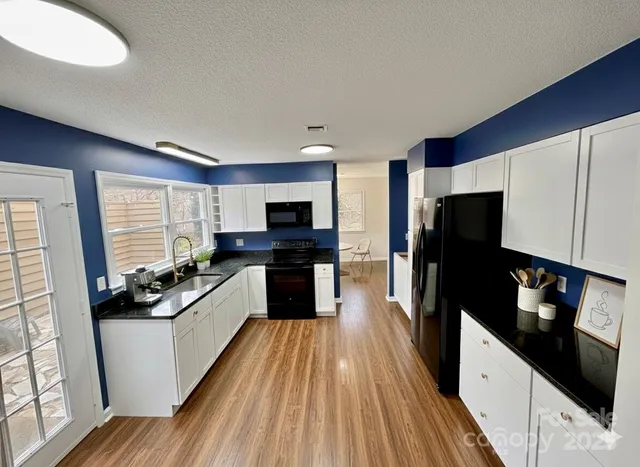 $529,900 | 13 Laurel Pl Drive, Asheville, NC 28803