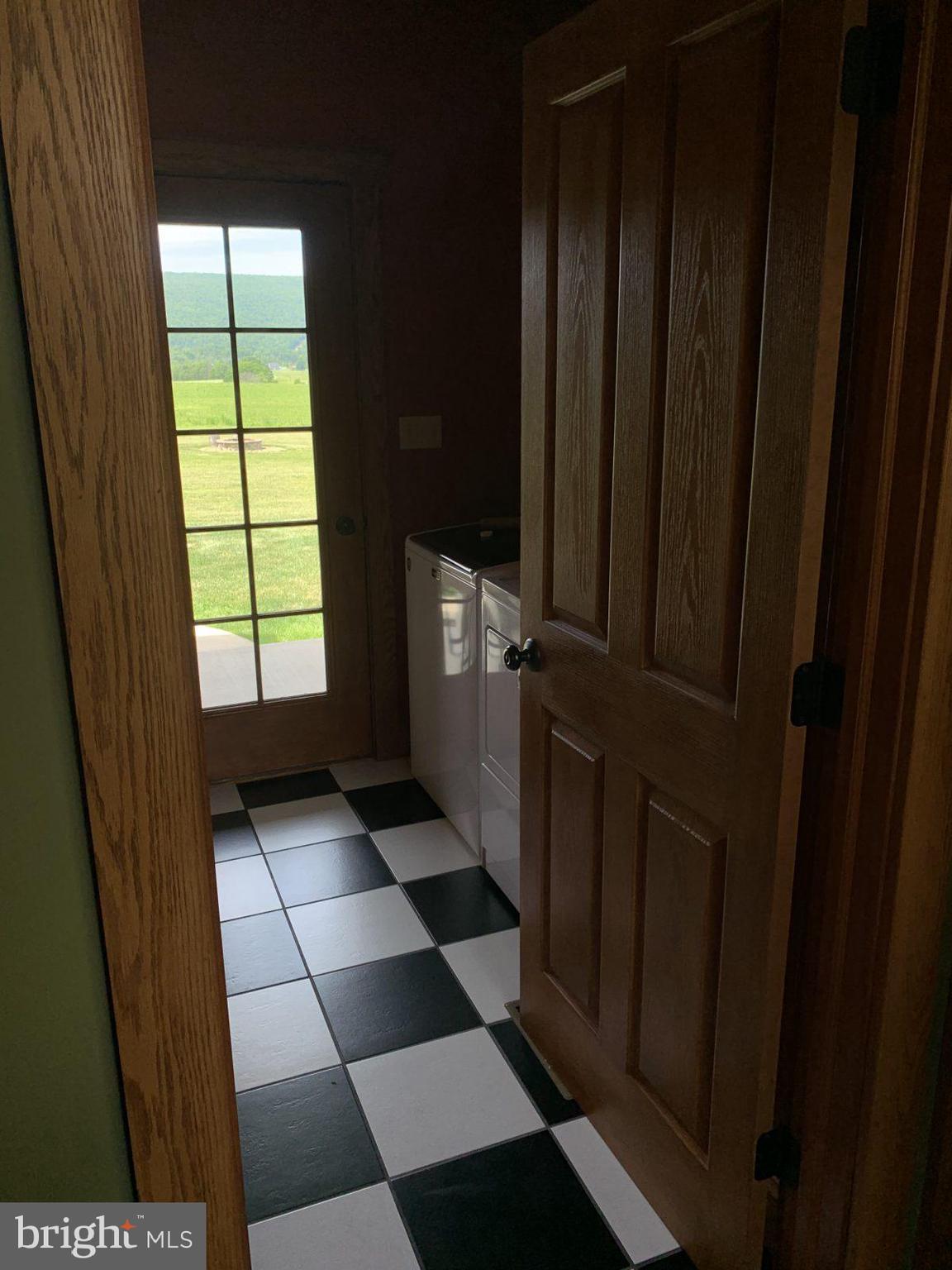 253 Middle Road Hegins, PA 17938 - Photo 14 of 20