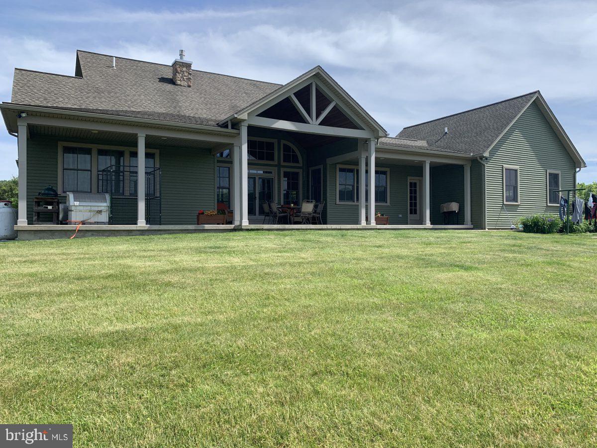 253 Middle Road Hegins, PA 17938 - Photo 3 of 20
