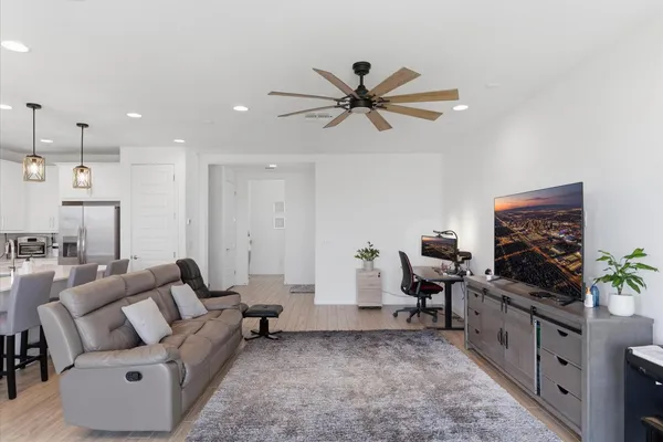 $3,000 | 5935 South Coyote Canyon, Mesa, AZ 85212