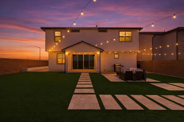 $3,000 | 5935 South Coyote Canyon, Mesa, AZ 85212