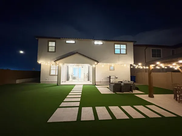 $3,000 | 5935 South Coyote Canyon, Mesa, AZ 85212