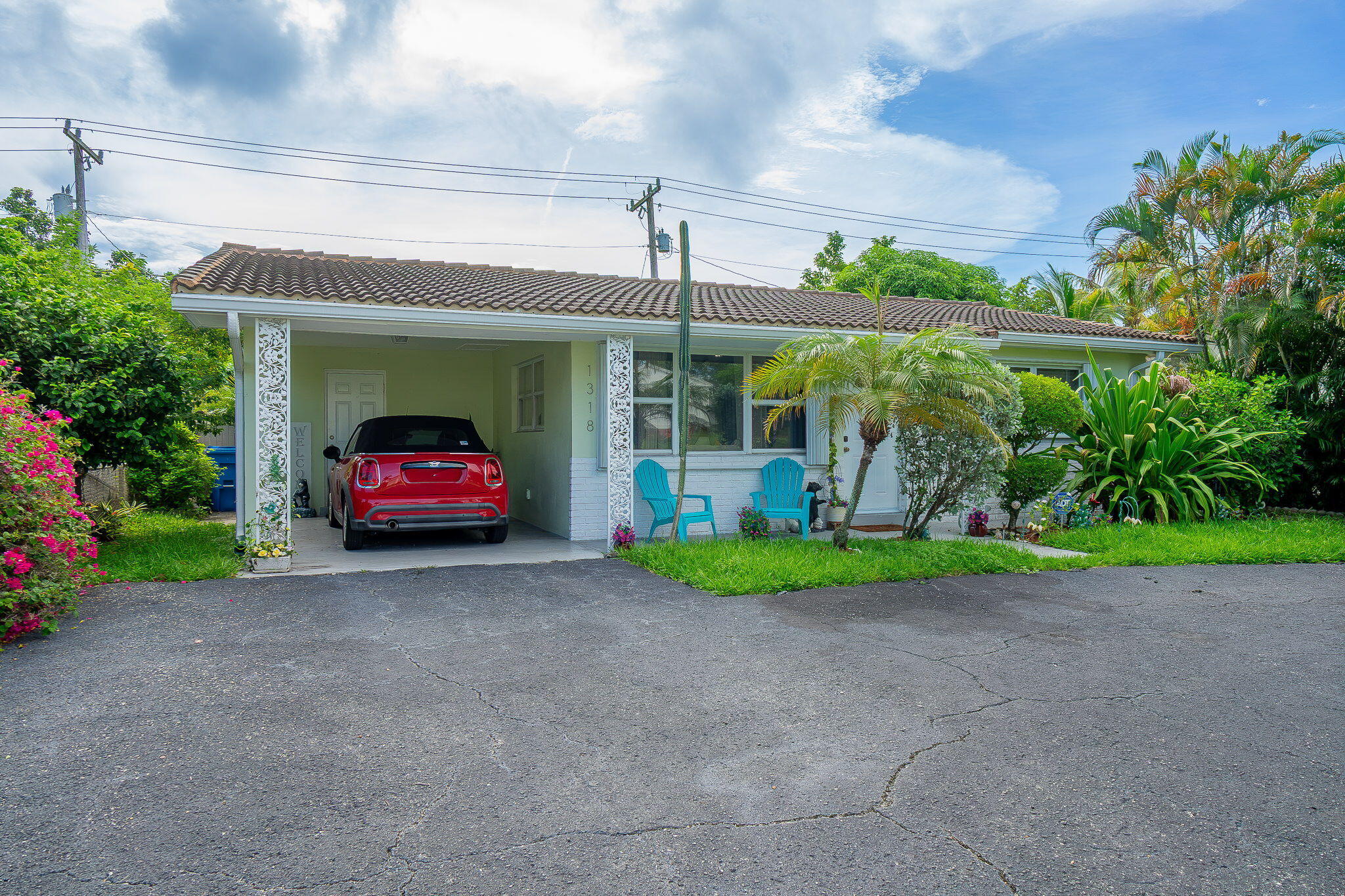 1318 Cardinal Lane Lantana, FL 33462 - Photo 3 of 49 3-web-or-mls-DSC08934