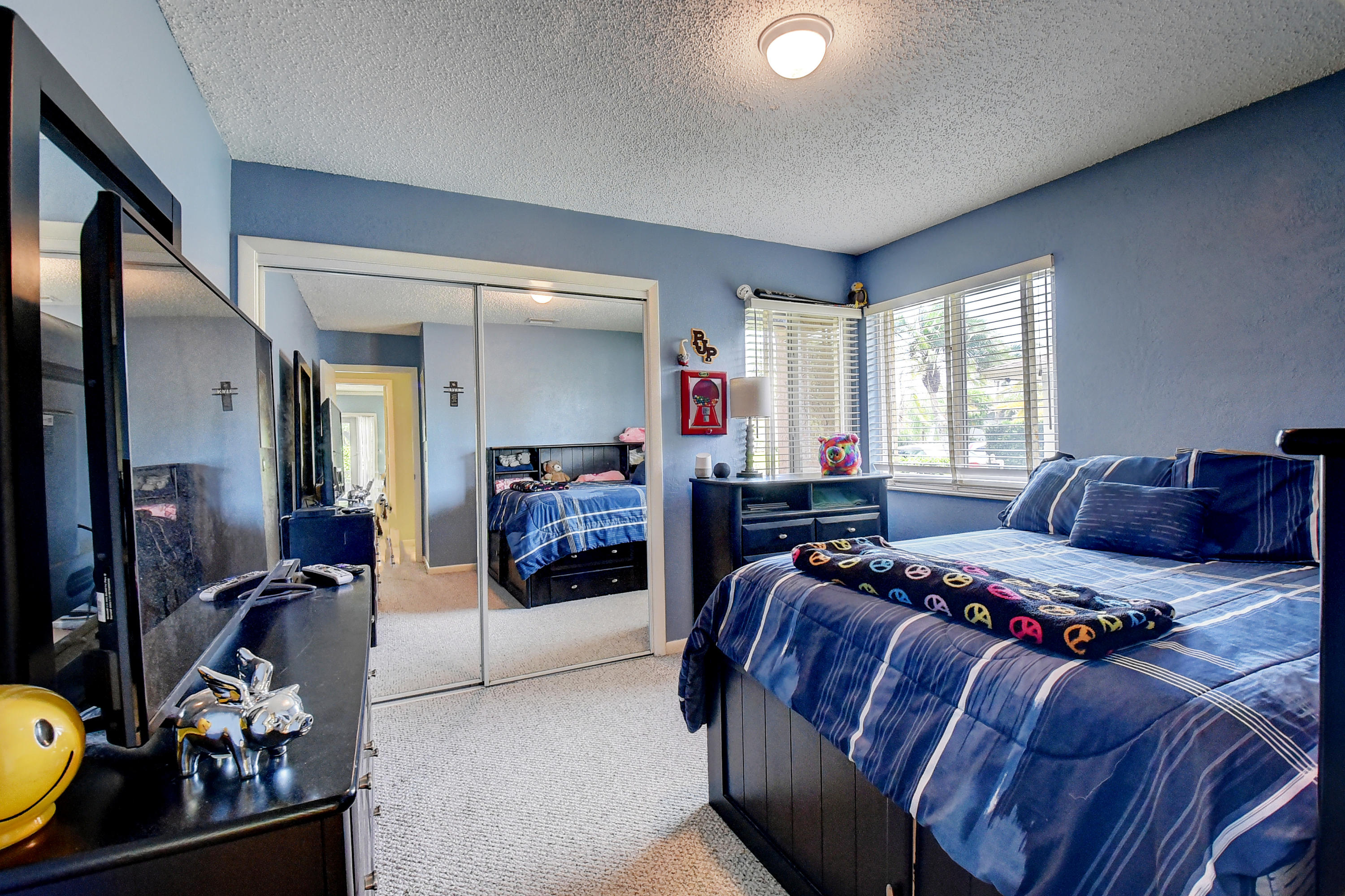 17719 Crooked Oak Avenue Boca Raton, FL 33487 - Photo 25 of 37 Second bedroom