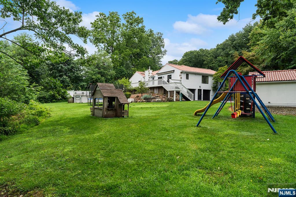4 Daniel Lane Butler, NJ 07405 - Photo 43 of 47