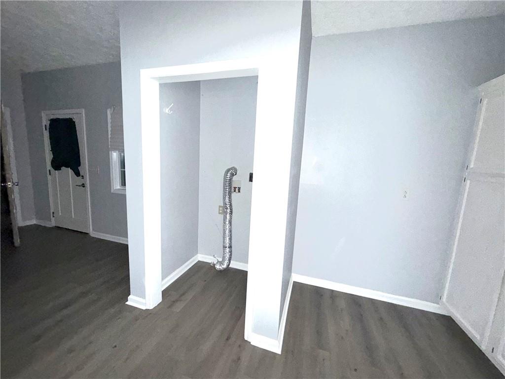 437 Orchard Lane Sandersville, GA 31082 - Photo 30 of 34 an empty room with wooden floor & closet