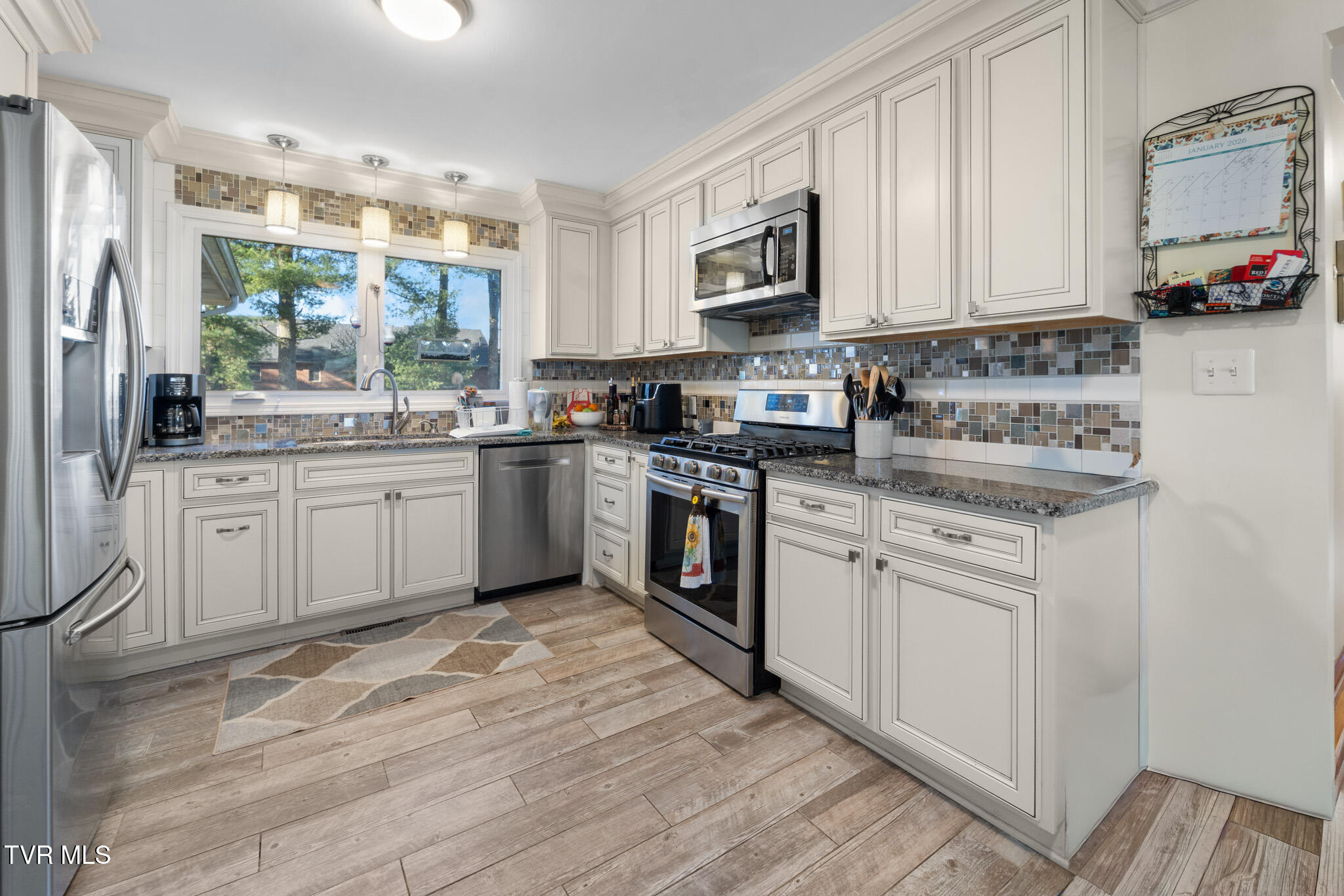 159 Edgemont Terrace Southwest Abingdon, VA 24210 - Photo 7 of 55 DSC03906