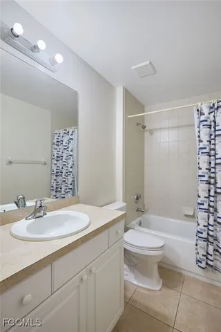 $355,000 | 1082 Ridgeway Drive, North Fort Myers, FL 33903