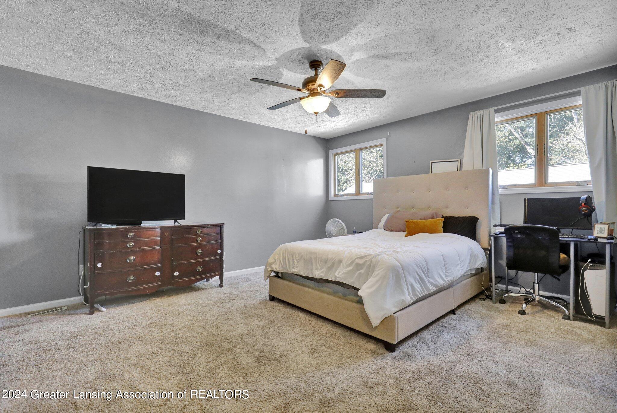 3606 North Aurelius Road Lansing, MI 48910 - Photo 17 of 33 7.