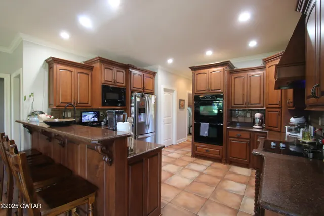 $725,000 | 35 Parker Lane, Milan, TN 38358