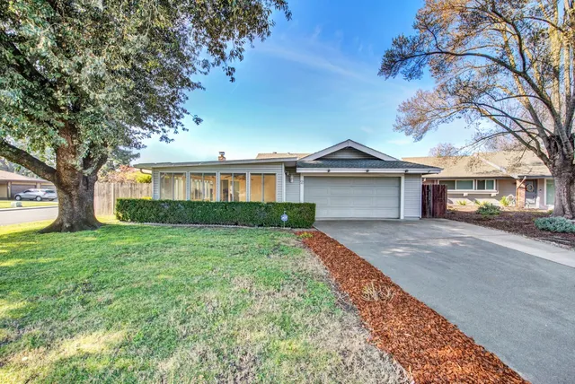 $610,000 | 2 Clover Court, Woodland, CA 95695