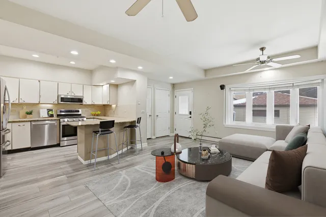 $475,000 | 6264 West Peterson Avenue, Chicago, IL 60646