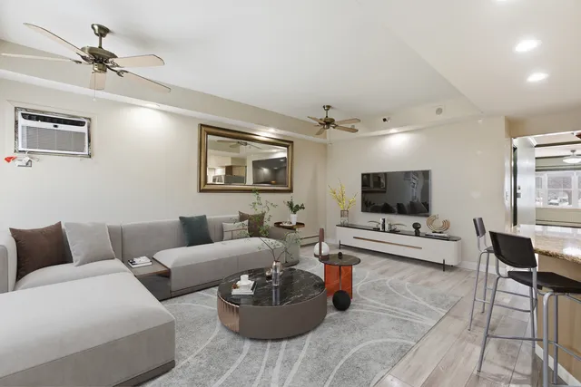 $475,000 | 6264 West Peterson Avenue, Chicago, IL 60646