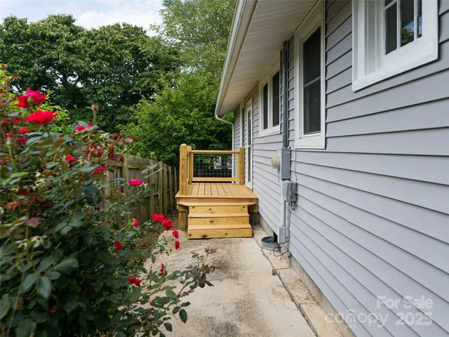 $425,000 | 54 Louisiana Avenue, Asheville, NC 28806