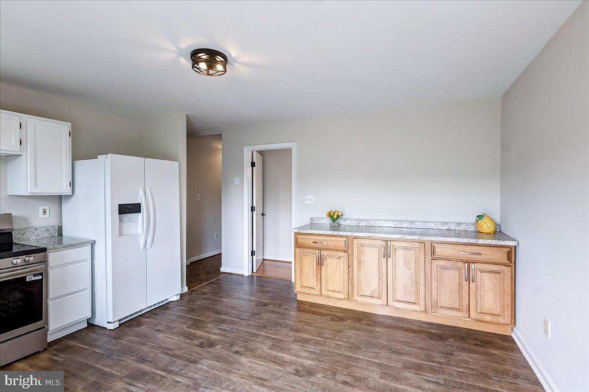 3849 Dakota Road Hampstead, MD 21074 - Photo 13 of 25 SPACIOUS KITCHEN