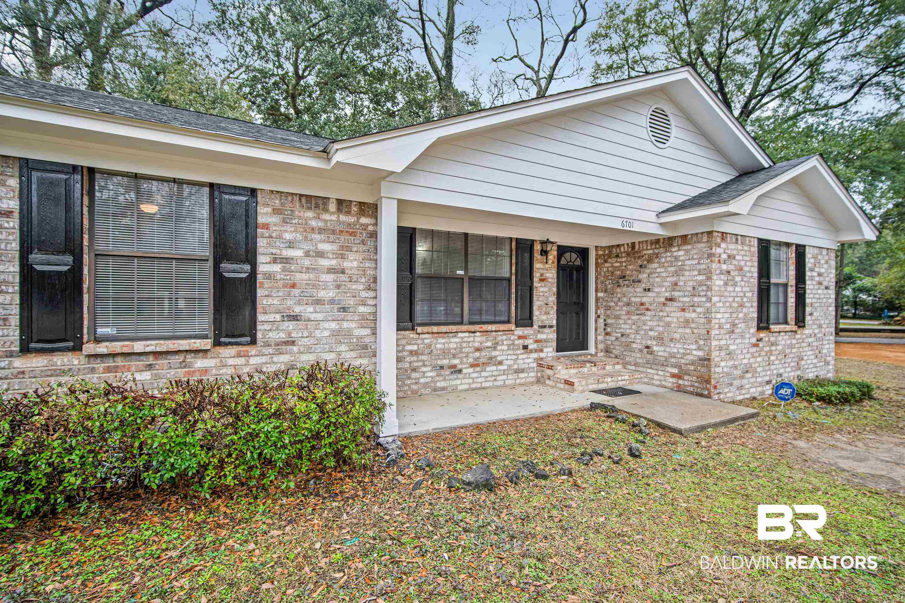 6701 Howells Ferry Road Mobile, AL 36618 - Photo 2 of 25 View of front of house with covered porch