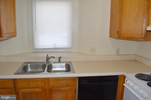 $1,100 | 955 Orchard Drive, Chambersburg, PA 17201