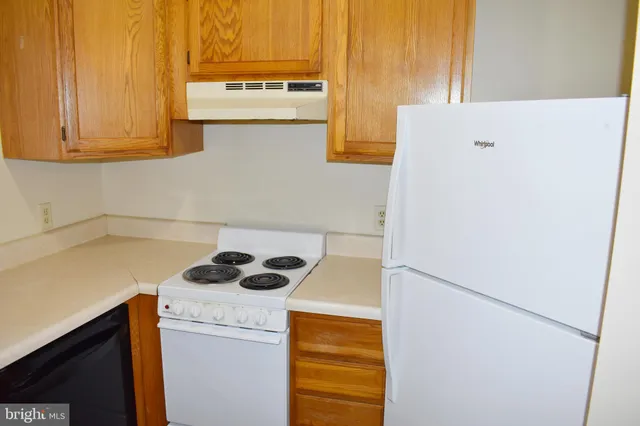 $1,100 | 955 Orchard Drive, Chambersburg, PA 17201