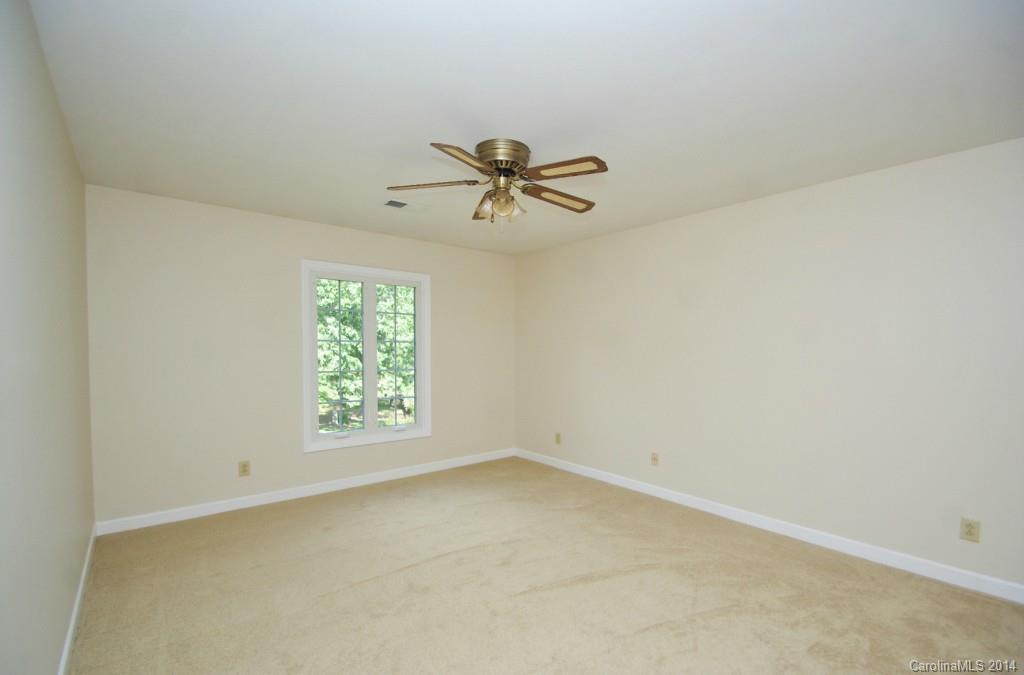2501 Innsbrook Road, Unit 10 Charlotte, NC 28226 - Photo 15 of 24 Gallery Image 15