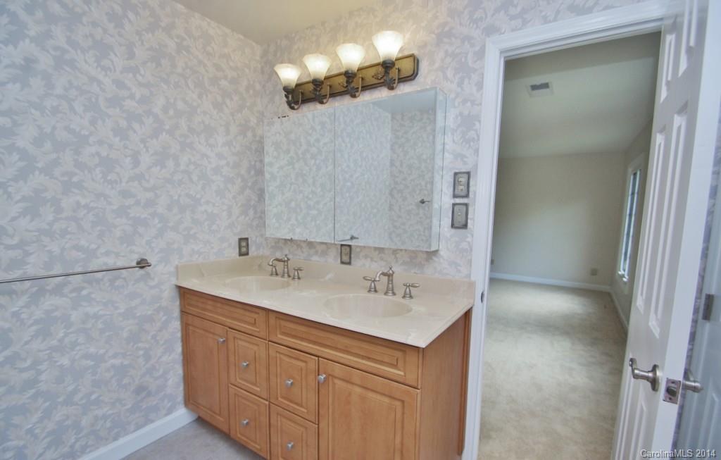 2501 Innsbrook Road, Unit 10 Charlotte, NC 28226 - Photo 21 of 24 Gallery Image 21