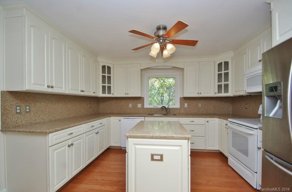 2501 Innsbrook Road, Unit 10 Charlotte, NC 28226 - Photo 4 of 24 Gallery Image 4