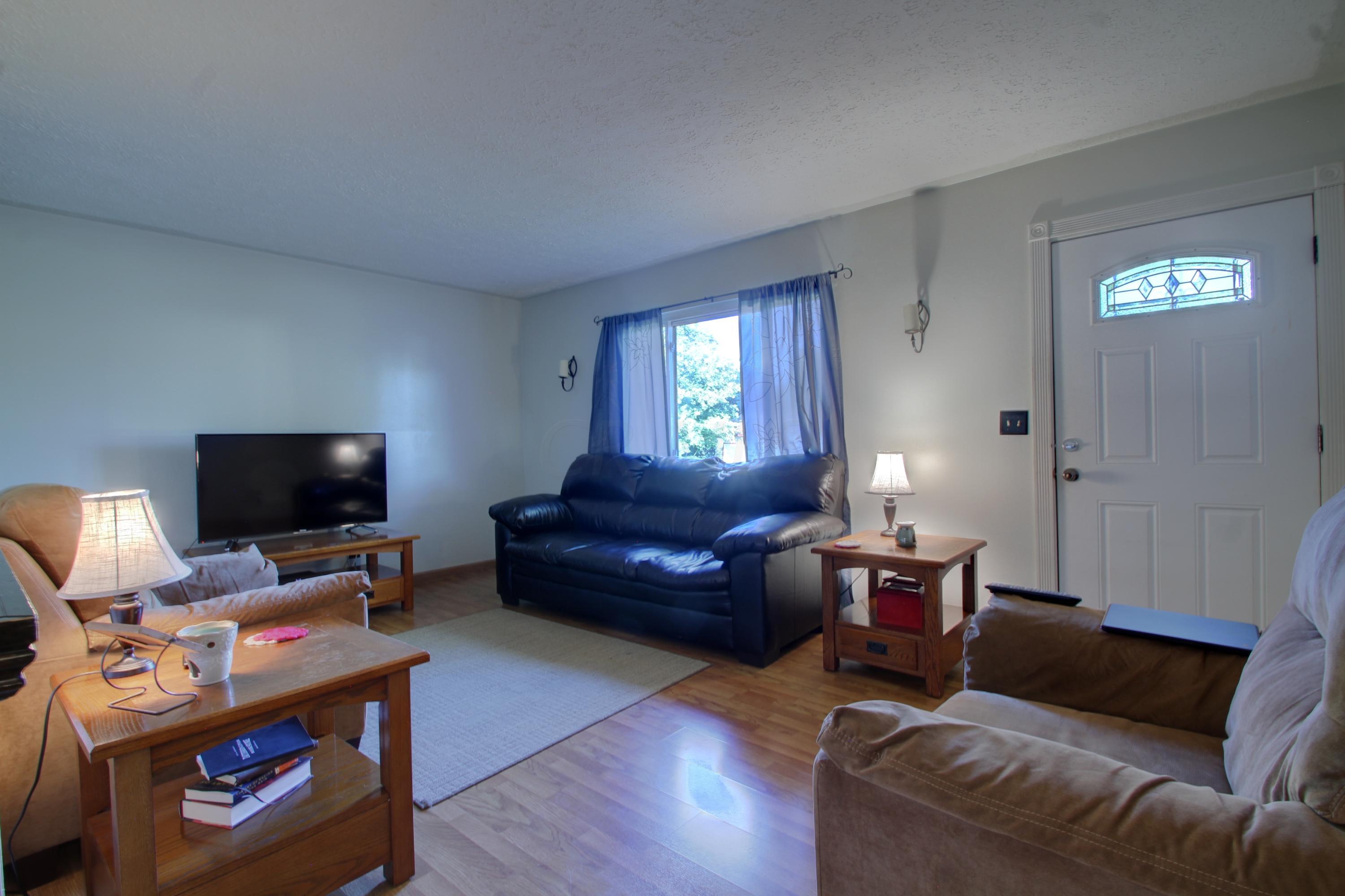 3811 Armada Road Columbus, OH 43232 - Photo 4 of 20