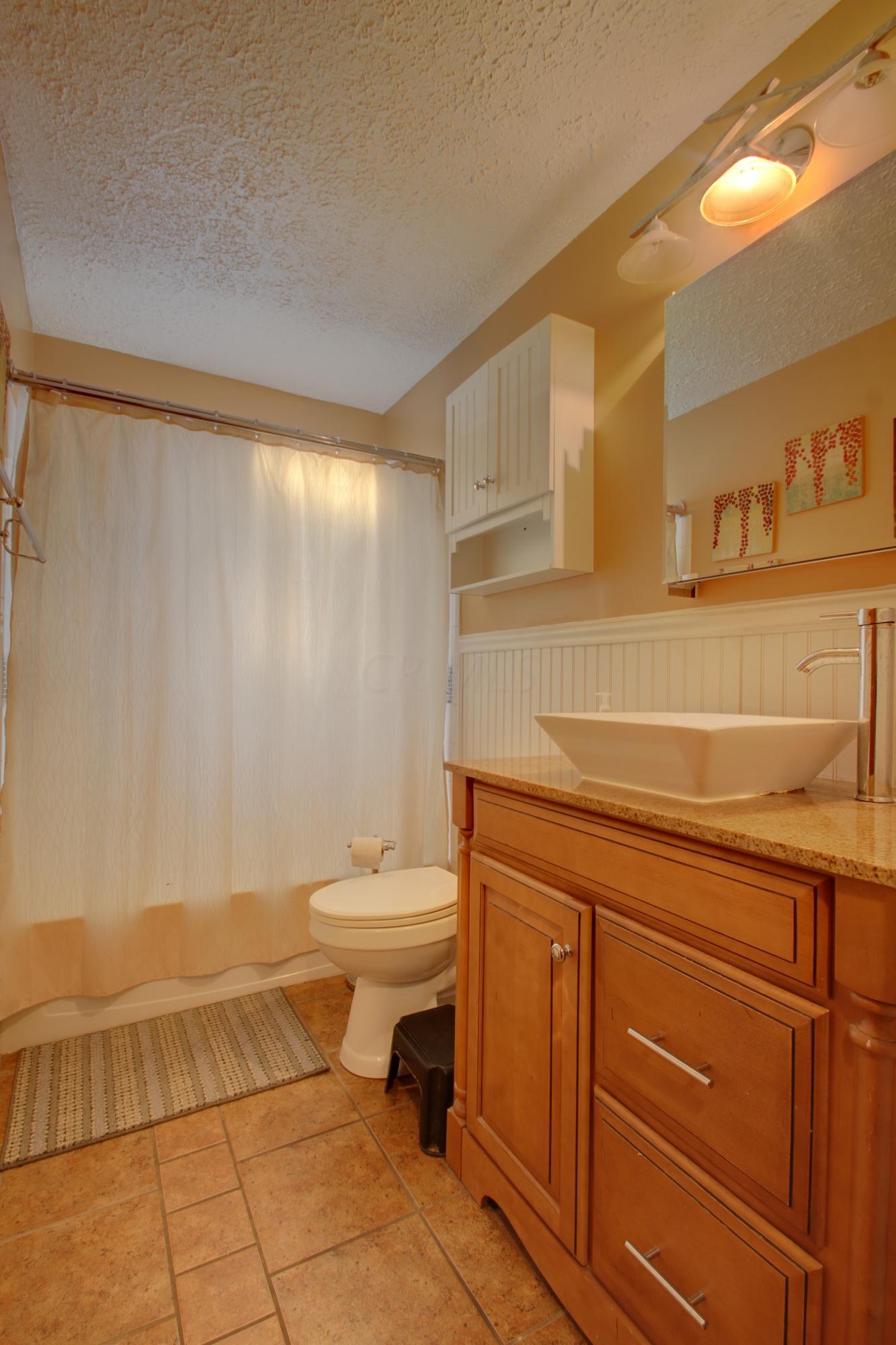 3811 Armada Road Columbus, OH 43232 - Photo 7 of 20