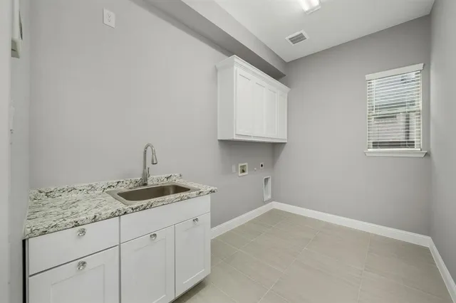 $945,000 | 2677 Wiregrass Road, Frisco, TX 75033