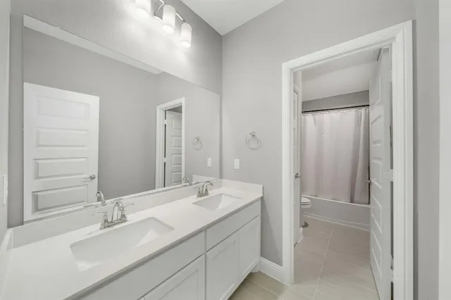 $945,000 | 2677 Wiregrass Road, Frisco, TX 75033