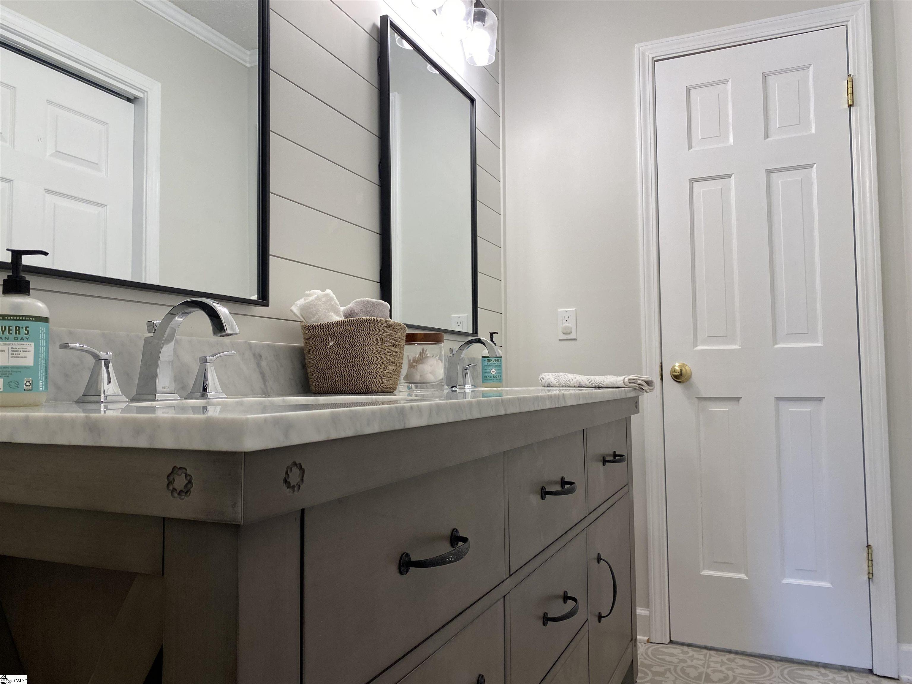 112 Parliament Road Greenville, SC 29615 - Photo 19 of 36 Gallery Image 19