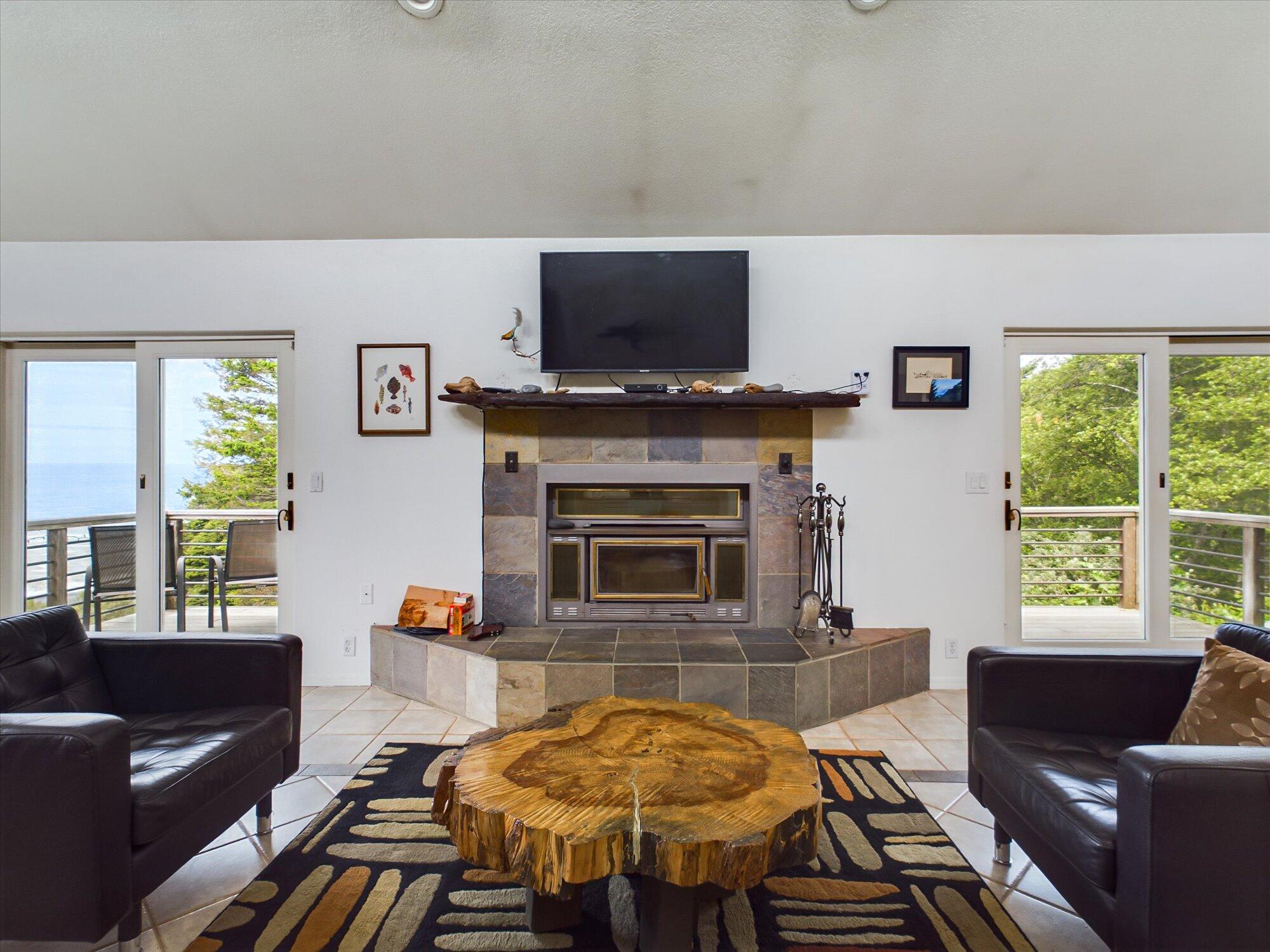 865 Beach Road Whitethorn, CA 95589 - Photo 12 of 60