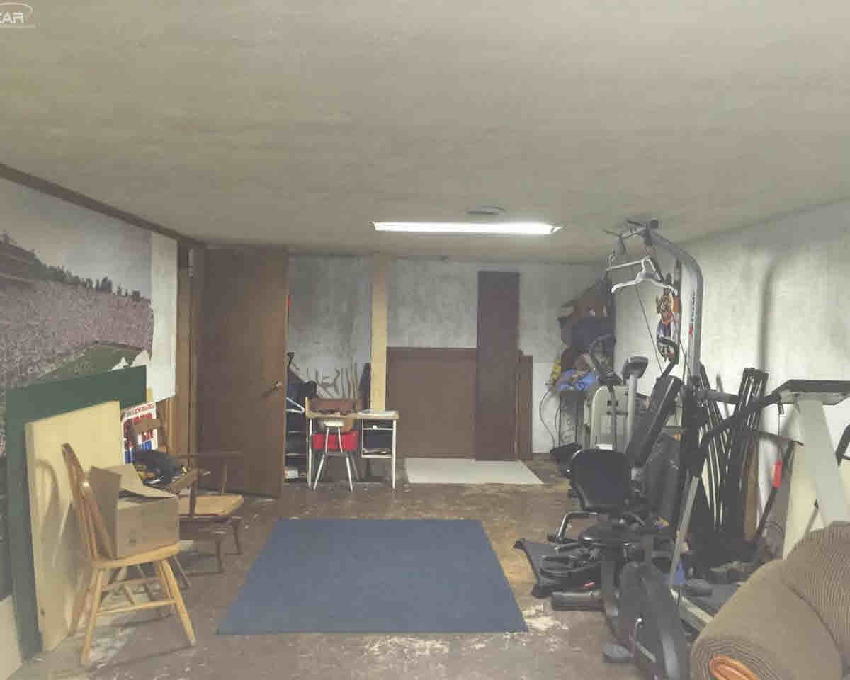 13417 North Jennings Road Clio, MI 48420 - Photo 9 of 16 21225479-8.JPG