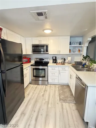 $1,900 | 5032 Spencer Street, Unit D, Las Vegas, NV 89119