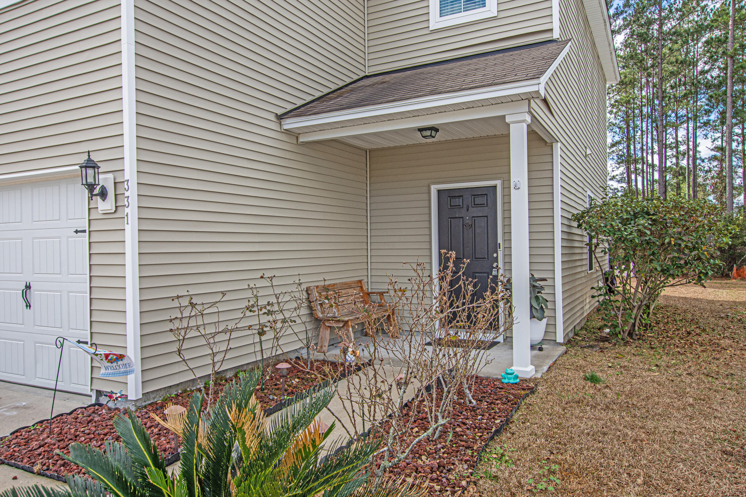 331 Iveson Road Summerville, SC 29486 - Photo 4 of 33 0-12