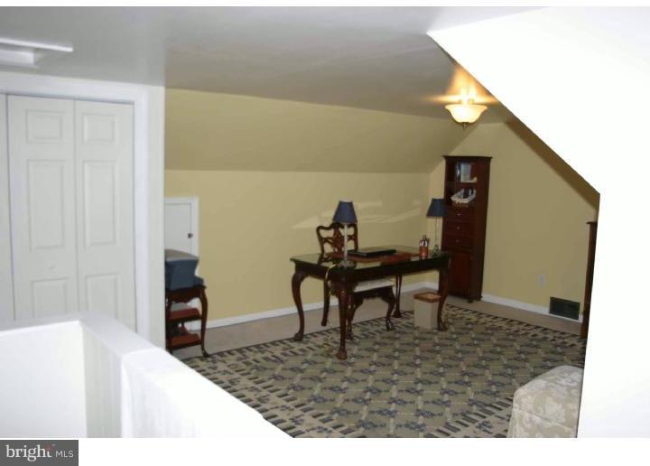 304 Clear Spring Road Lansdale, PA 19446 - Photo 7 of 10 Gallery Image 7
