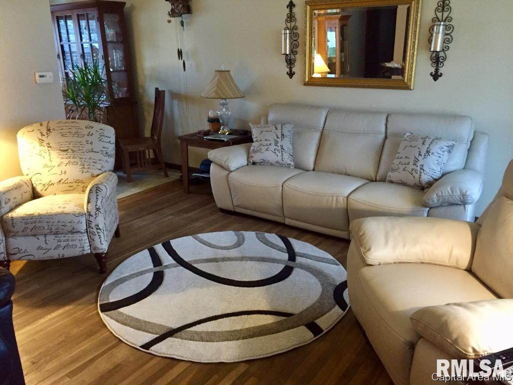 2606 Huntington Road Springfield, IL 62703 - Photo 3 of 26