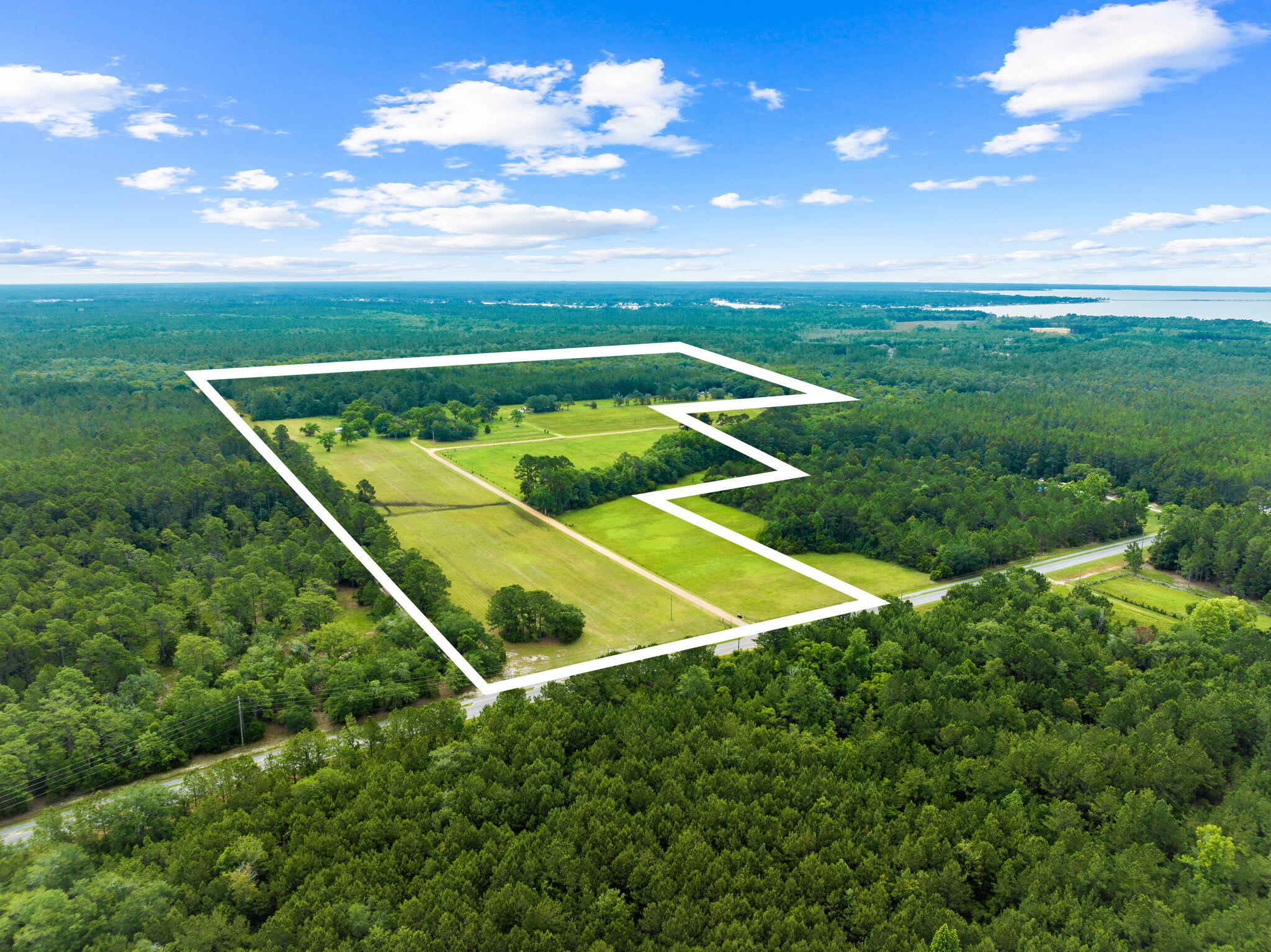 2671 County Highway 83A West Freeport, FL 32439 - Photo 6 of 55 a view of a tennis court