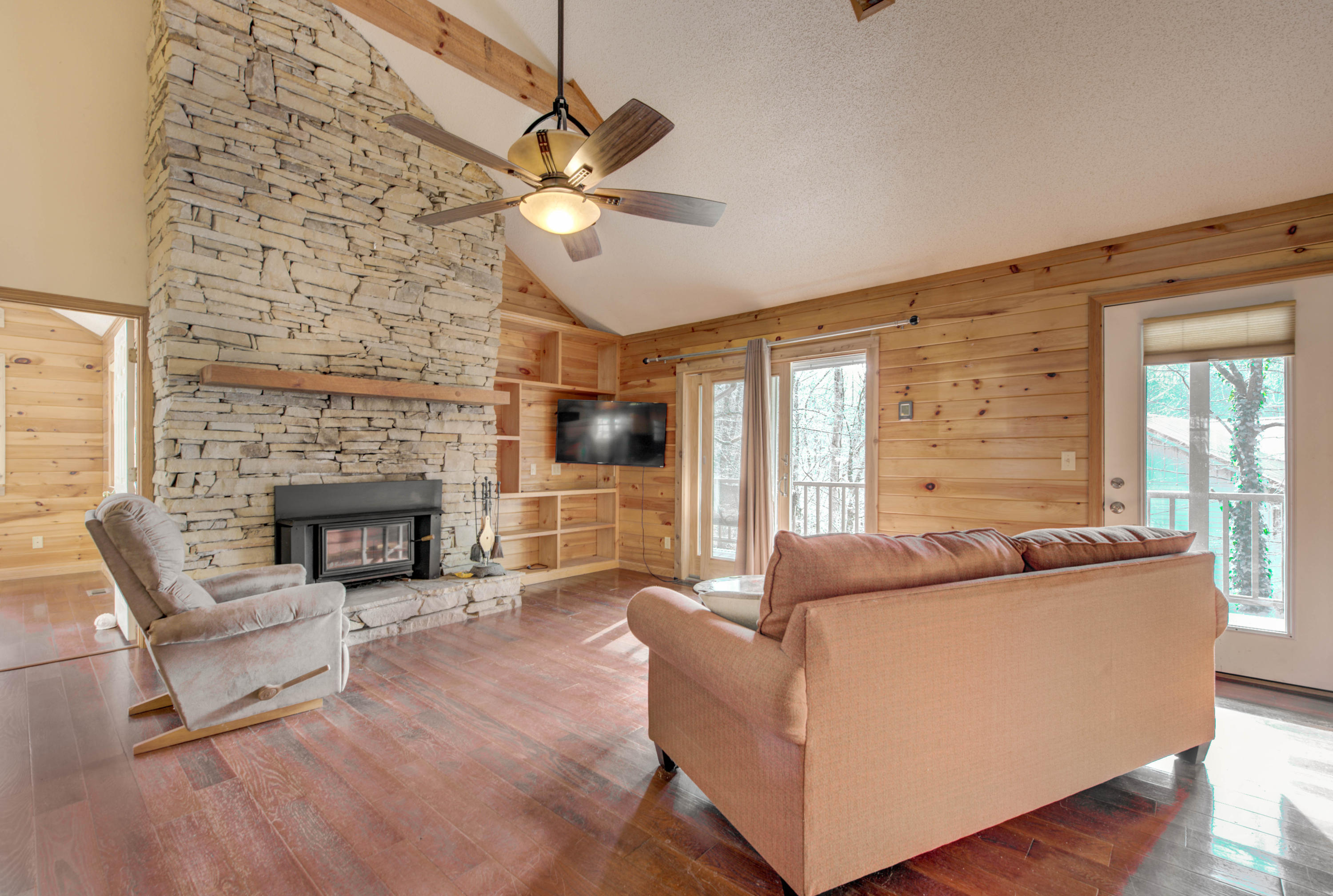 309 Laurel Road Townsend, TN 37882 - Photo 9 of 29 9